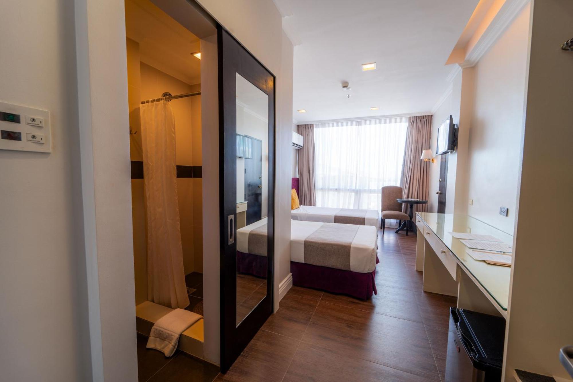 Metrocentre Hotel Ταγκμπιλαράν Εξωτερικό φωτογραφία